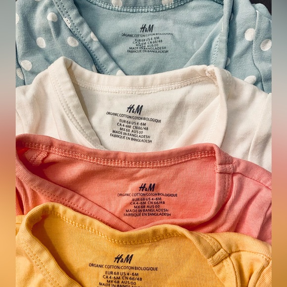 H&M baby organic Cotton onesies set of 4 - Picture 6 of 6